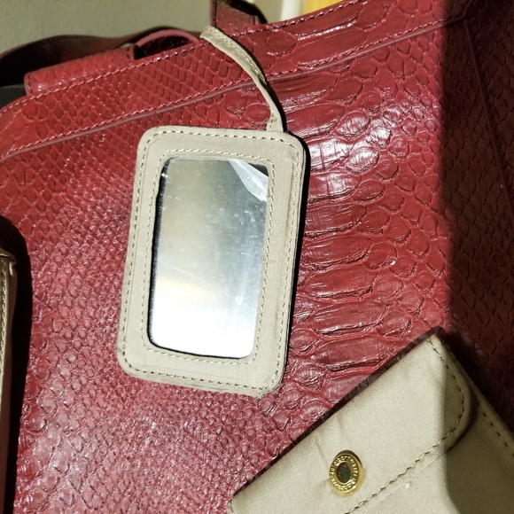 LIZ CLAIBORNE Vegan Croc Purse - Picture 4 of 9